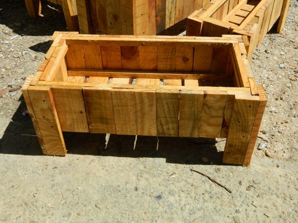 Planter Box Size 310X780X410